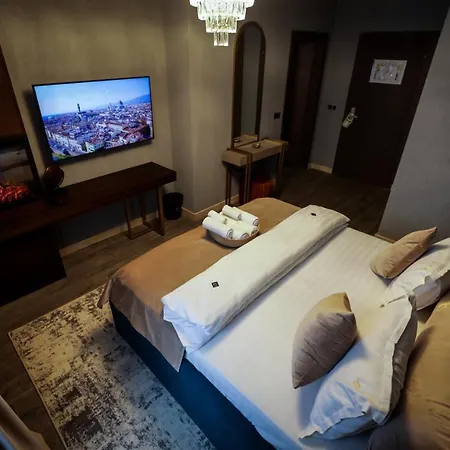 Elexus Aparthotel *