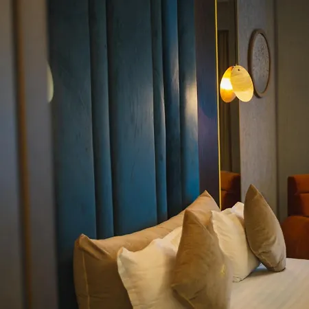 Elexus Aparthotel