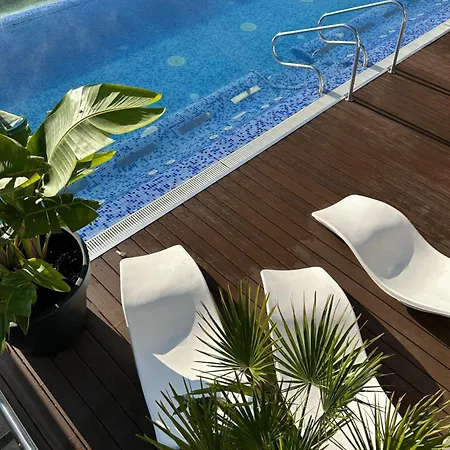 Elexus Aparthotel