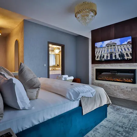 Elexus Aparthotel *